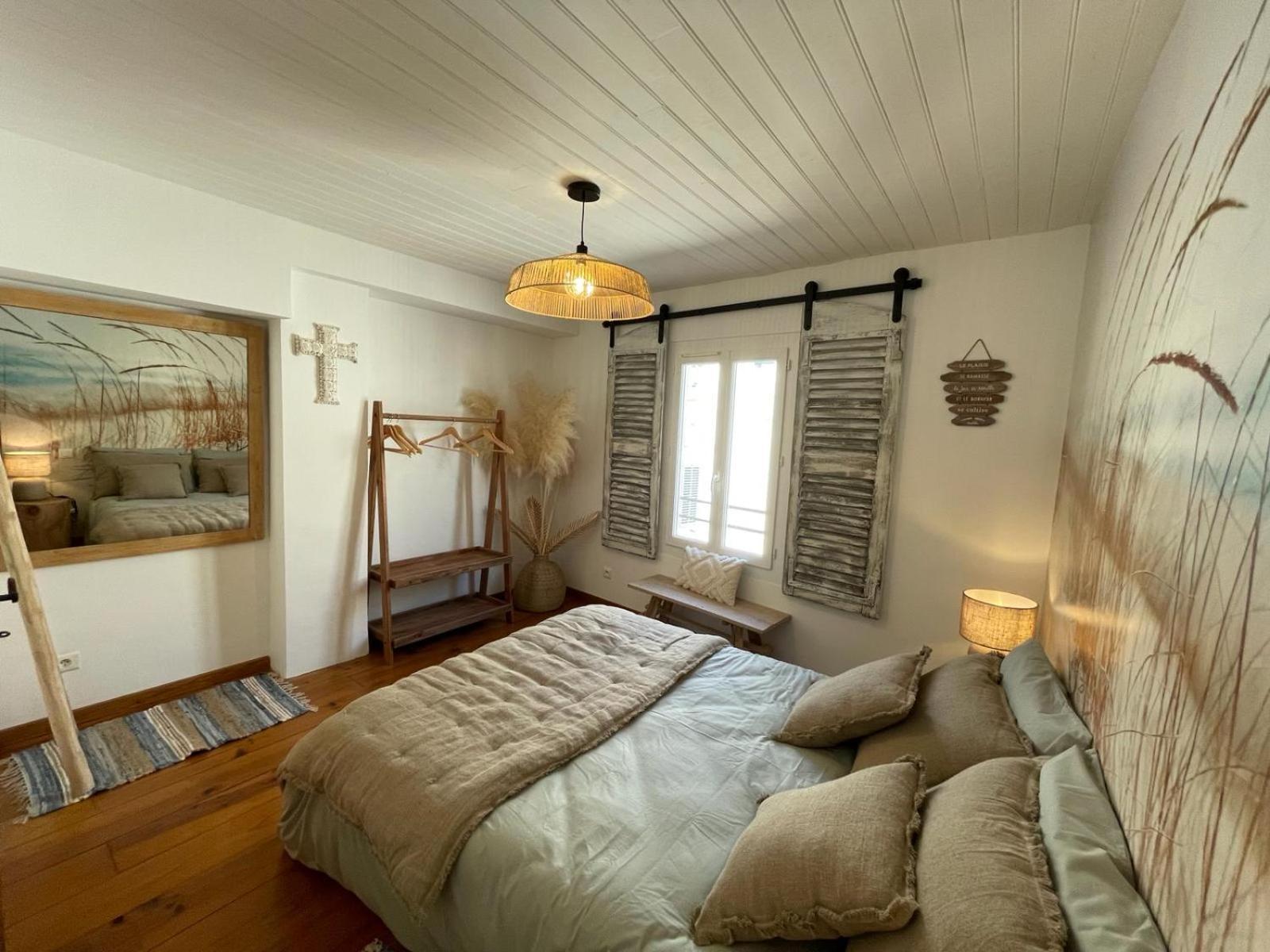 Maison Cosy, 2 Chambres, Adossee Aux Remparts Aigues-Mortes Luaran gambar