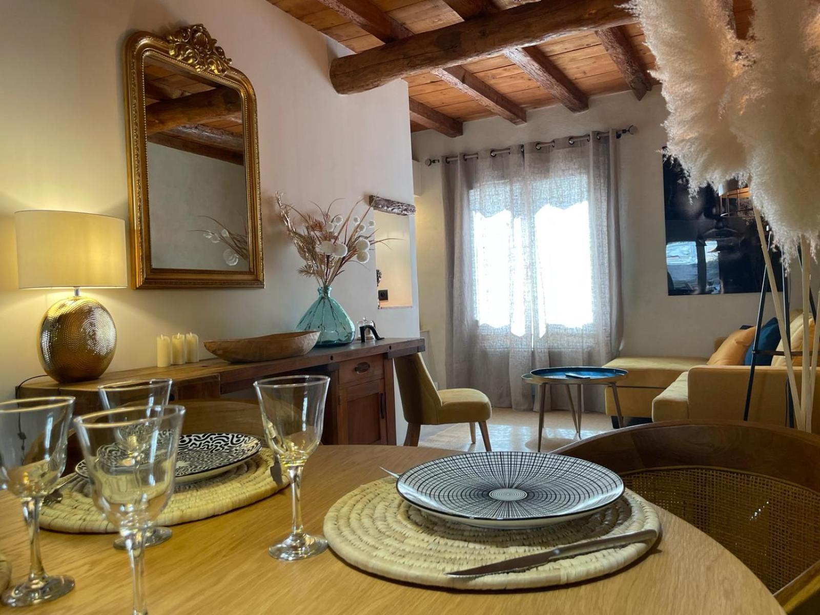 Maison Cosy, 2 Chambres, Adossee Aux Remparts Aigues-Mortes Luaran gambar