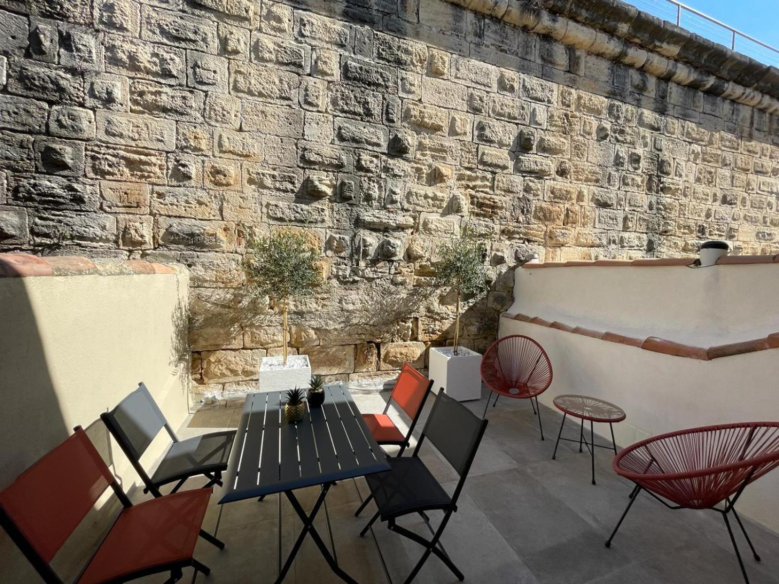 Maison Cosy, 2 Chambres, Adossee Aux Remparts Aigues-Mortes Luaran gambar